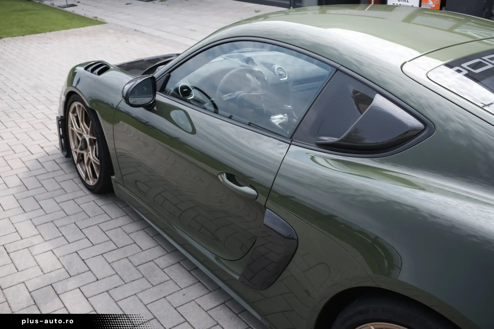 PORSCHE 718 GT4 RS_Weissach_Lift_LED