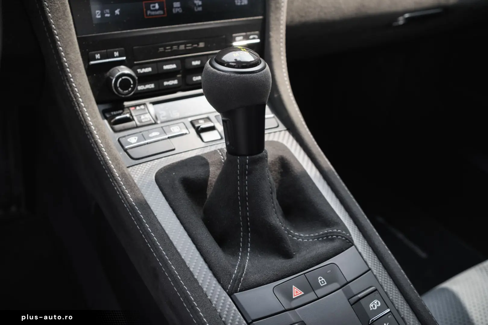 PORSCHE 718 GT4 RS_Weissach_Lift_LED