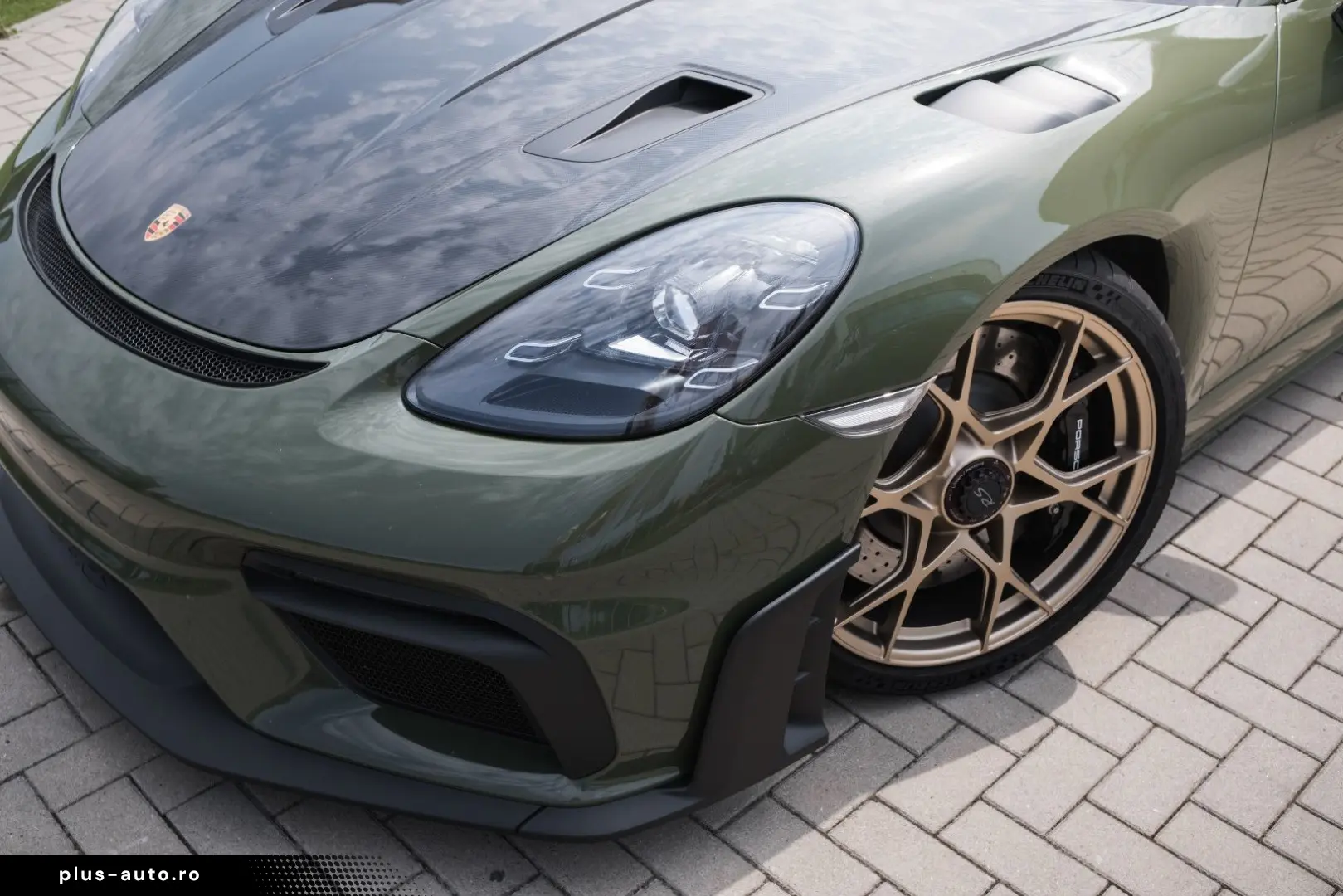 PORSCHE 718 GT4 RS_Weissach_Lift_LED