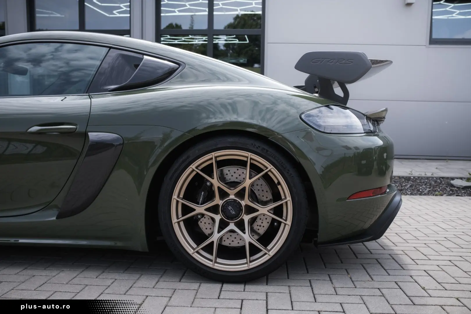 PORSCHE 718 GT4 RS_Weissach_Lift_LED