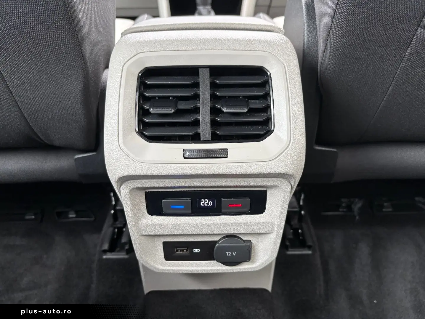 VW Tiguan 2.0 TDI DSG Highline VIRTUAL LED NAVI PDC