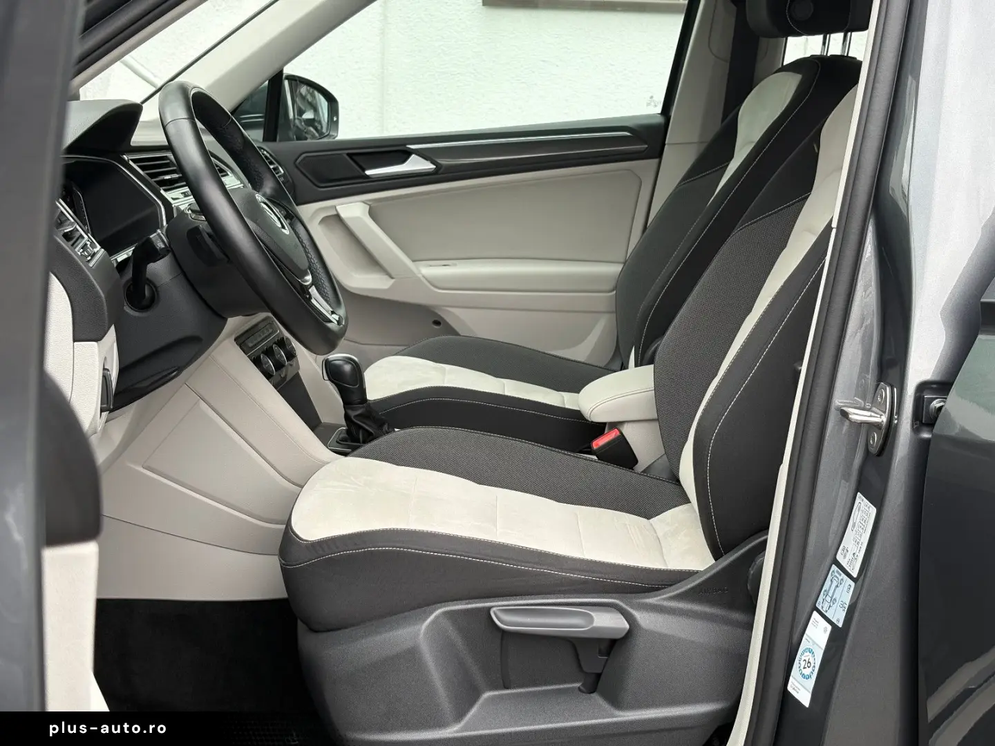 VW Tiguan 2.0 TDI DSG Highline VIRTUAL LED NAVI PDC