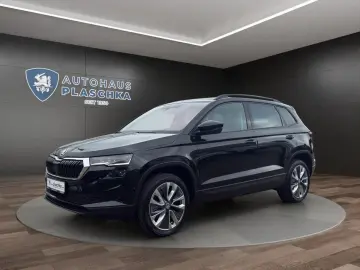 SKODA Karoq 2.0 TDI DSG Style MATRIX ACC PANO STANDHZ