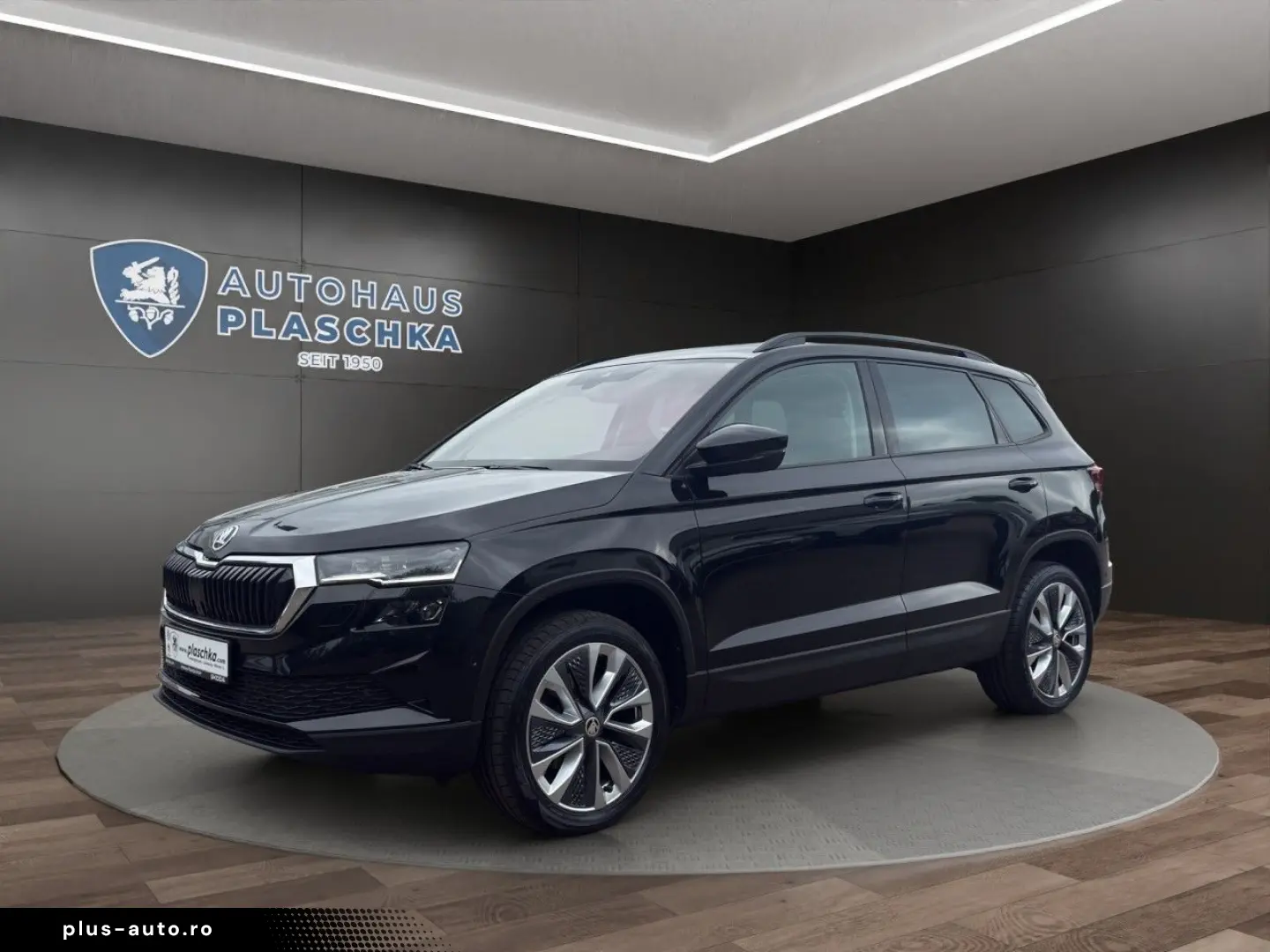SKODA Karoq 2.0 TDI DSG Style MATRIX ACC PANO STANDHZ