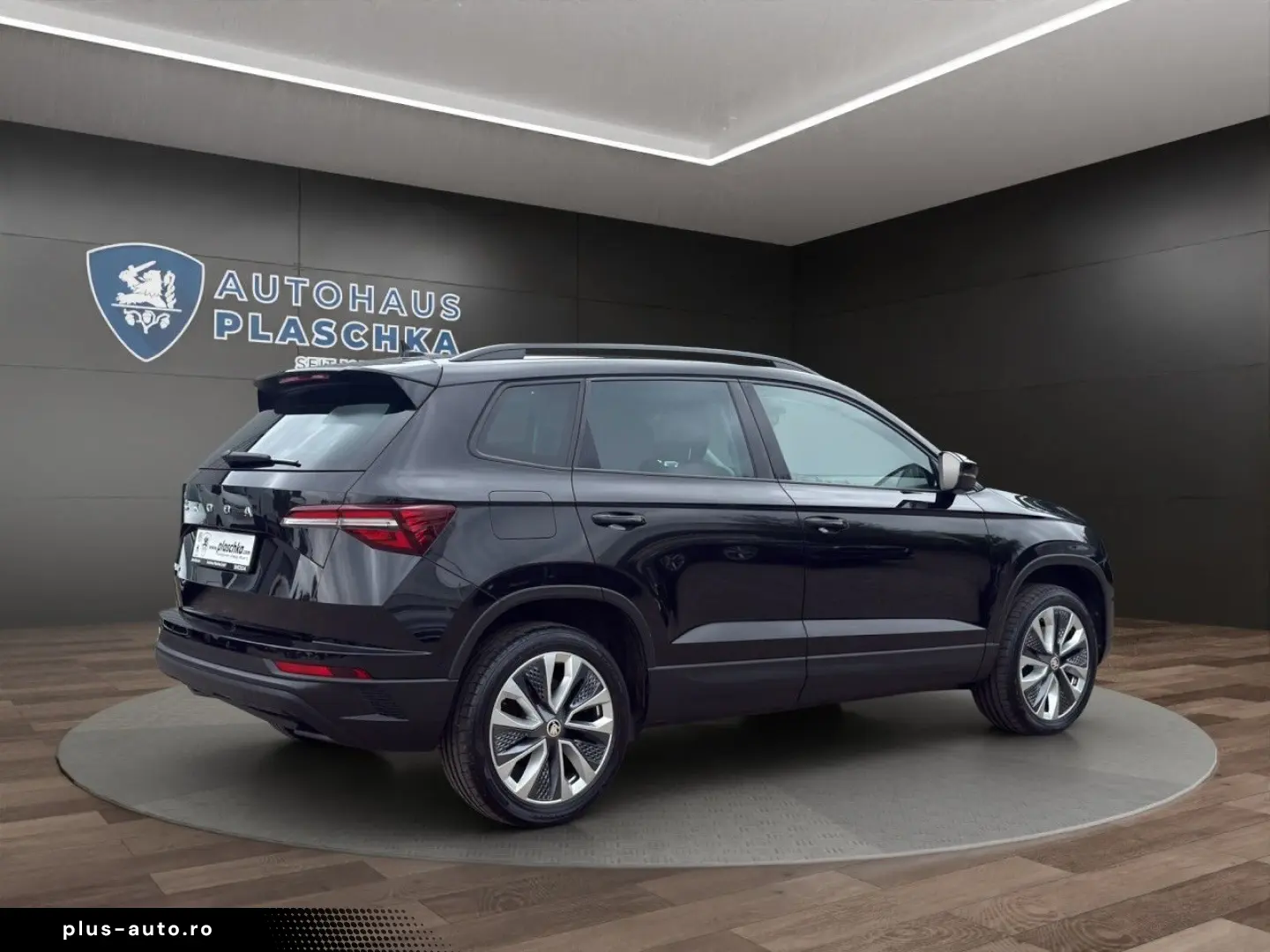 SKODA Karoq 2.0 TDI DSG Style MATRIX ACC PANO STANDHZ