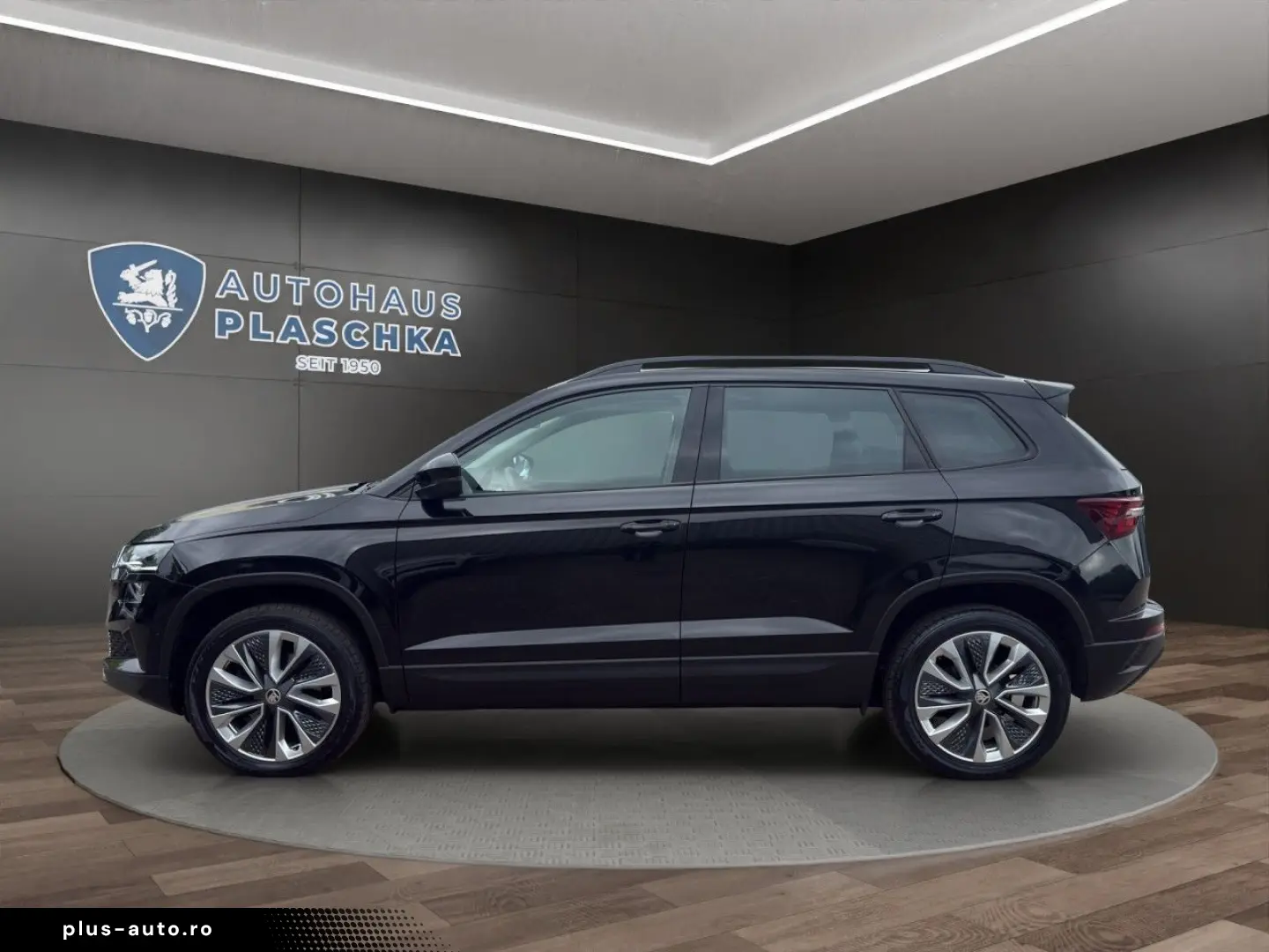 SKODA Karoq 2.0 TDI DSG Style MATRIX ACC PANO STANDHZ