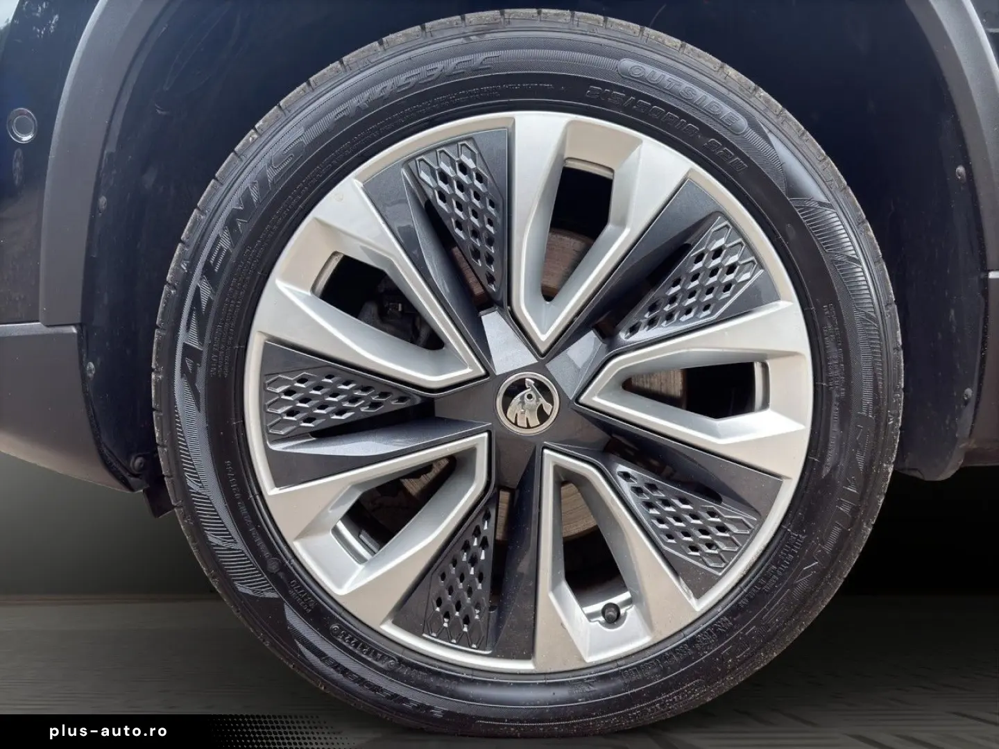 SKODA Karoq 2.0 TDI DSG Style MATRIX ACC PANO STANDHZ
