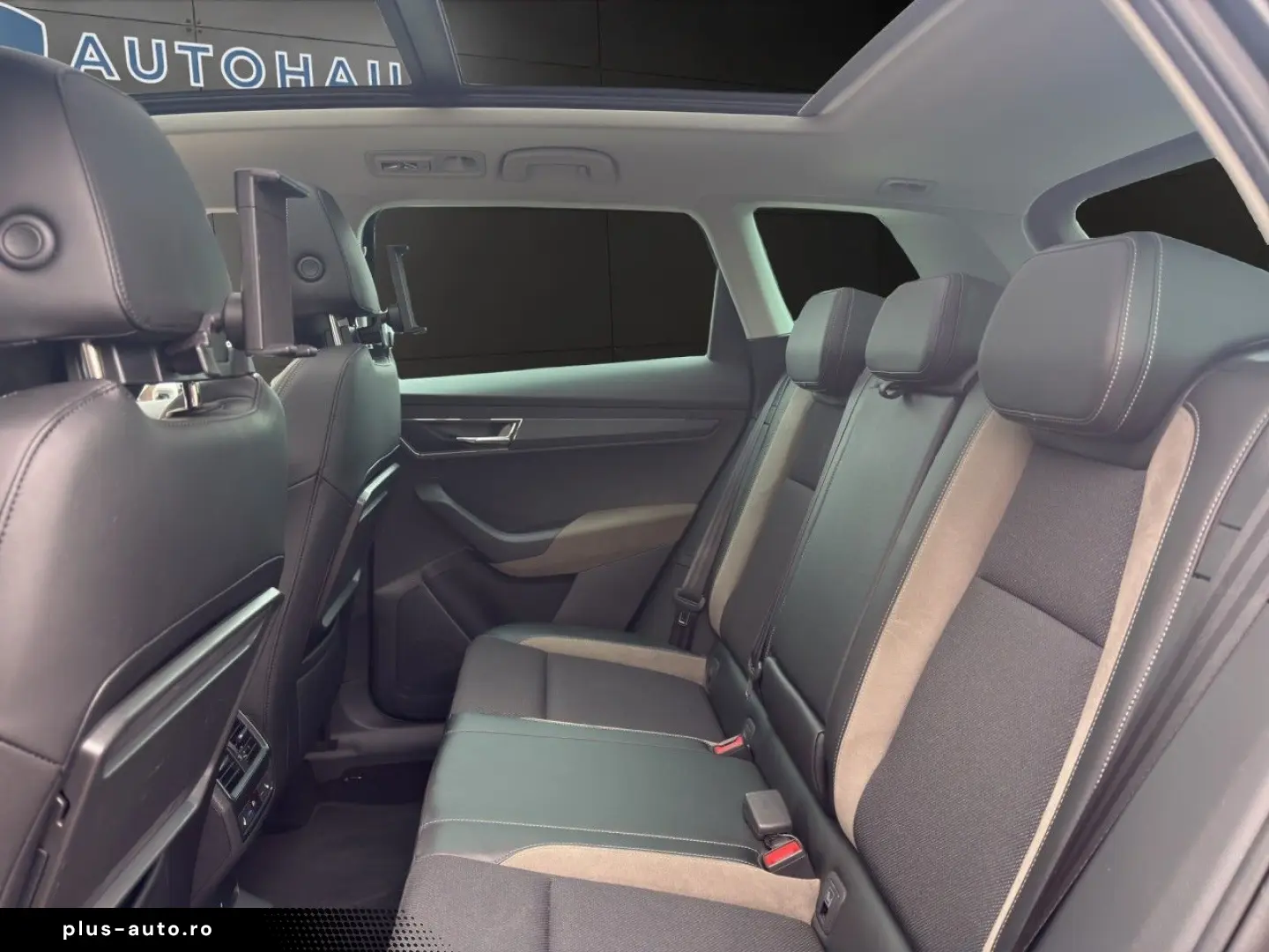 SKODA Karoq 2.0 TDI DSG Style MATRIX ACC PANO STANDHZ