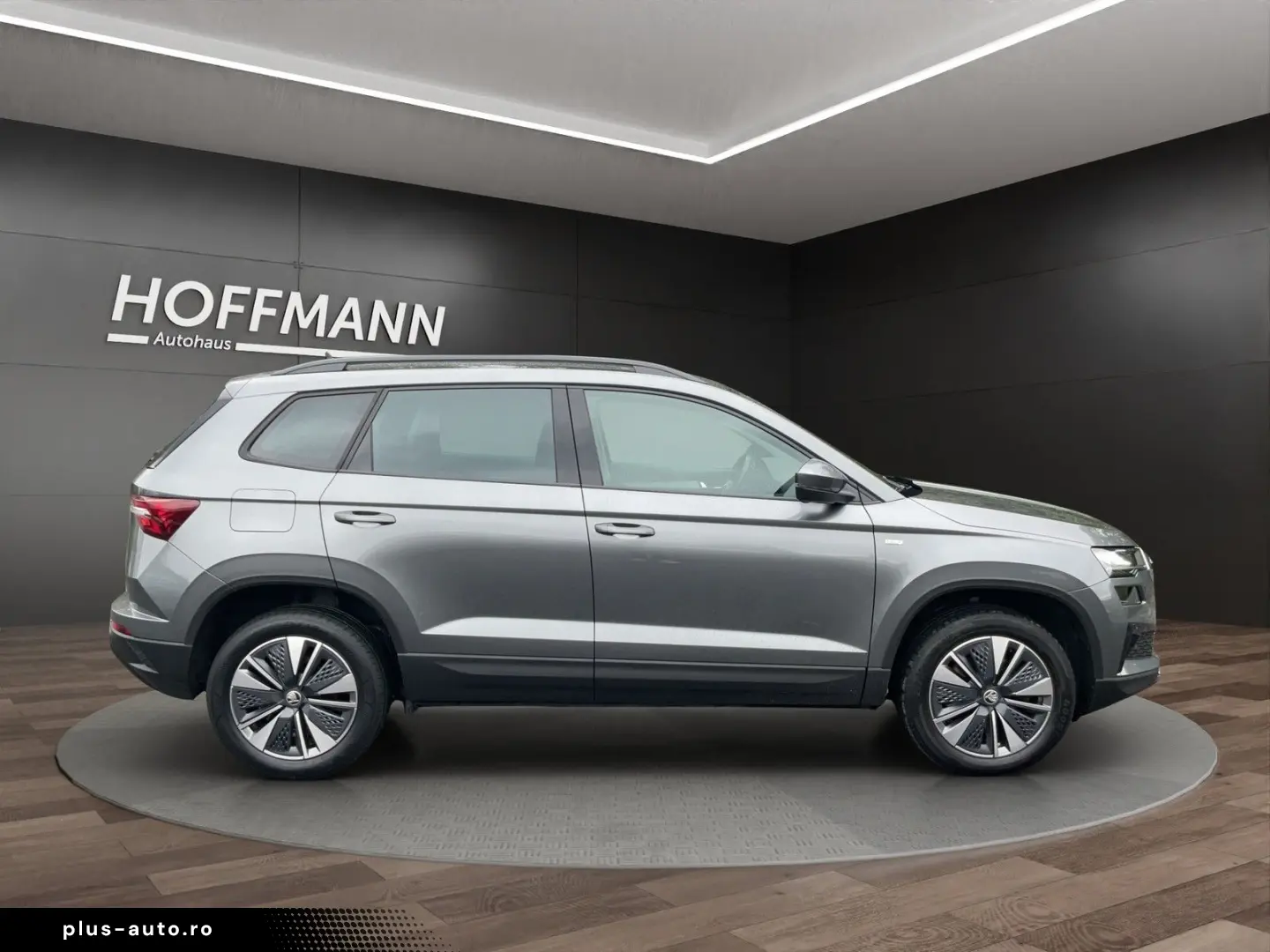 SKODA Karoq 2.0TDI Tour DSG Navi LED RFK PDC ACC
