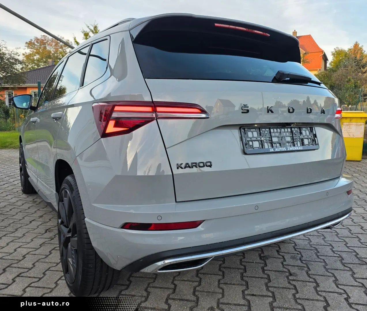 SKODA Karoq 2.0l TDI 85kW DSG SportLine LED Navi PDC