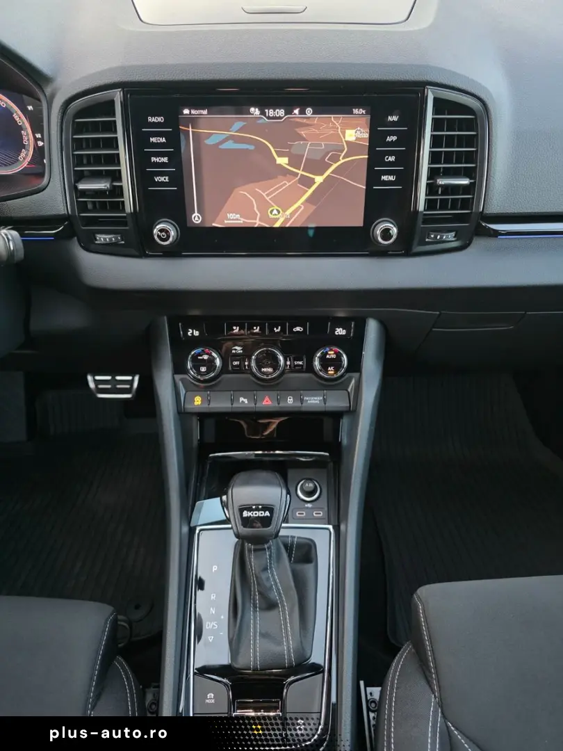 SKODA Karoq 2.0l TDI 85kW DSG SportLine LED Navi PDC
