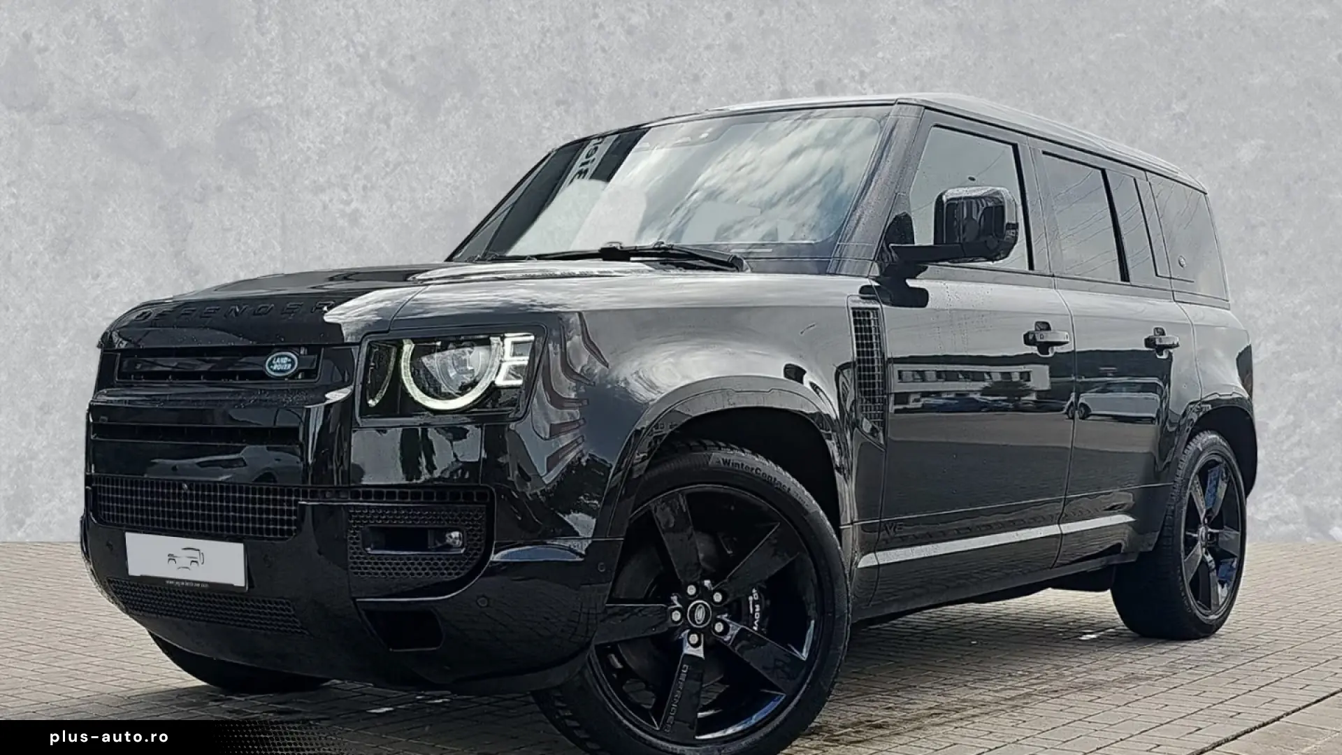 Land Rover Defender 110 P525 V8 AWD AIR SUSPENSION • 360