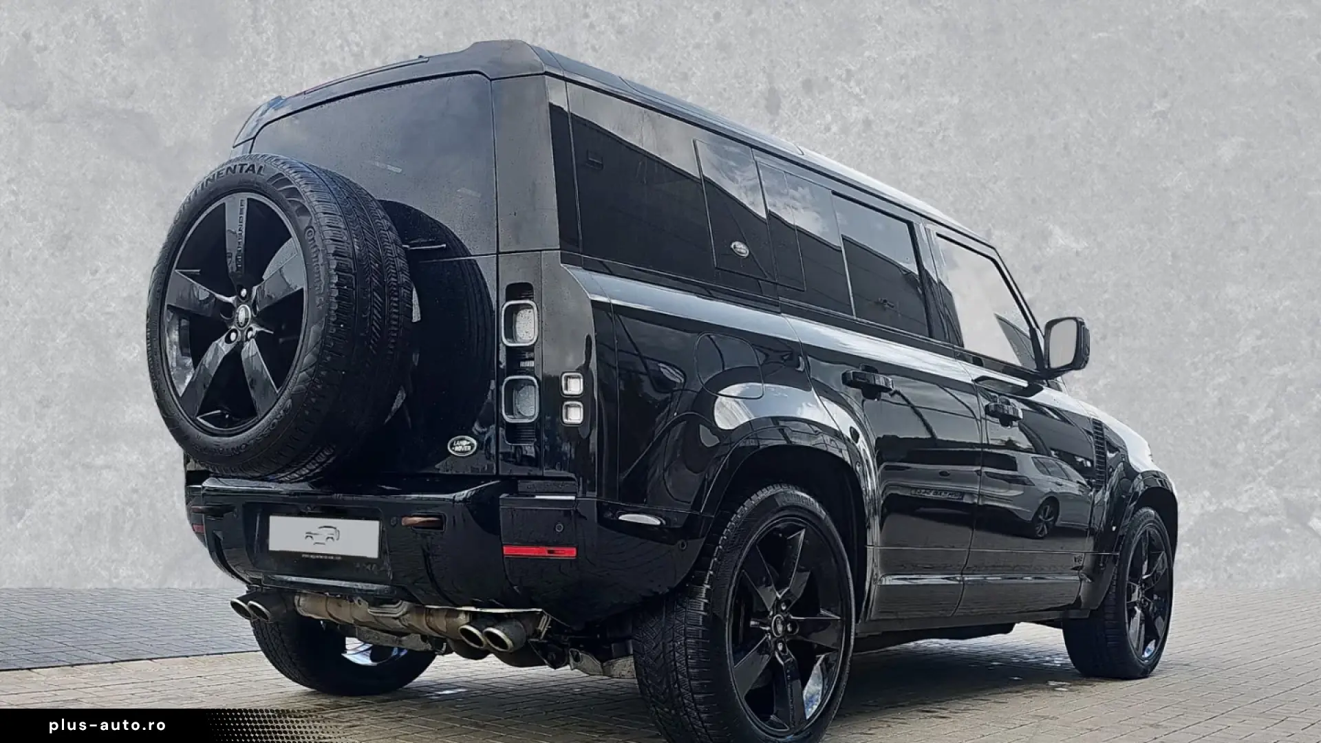 Land Rover Defender 110 P525 V8 AWD AIR SUSPENSION • 360