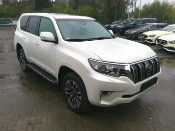 Toyota Land Cruiser 2 8.Voll Voll  7 Sitze