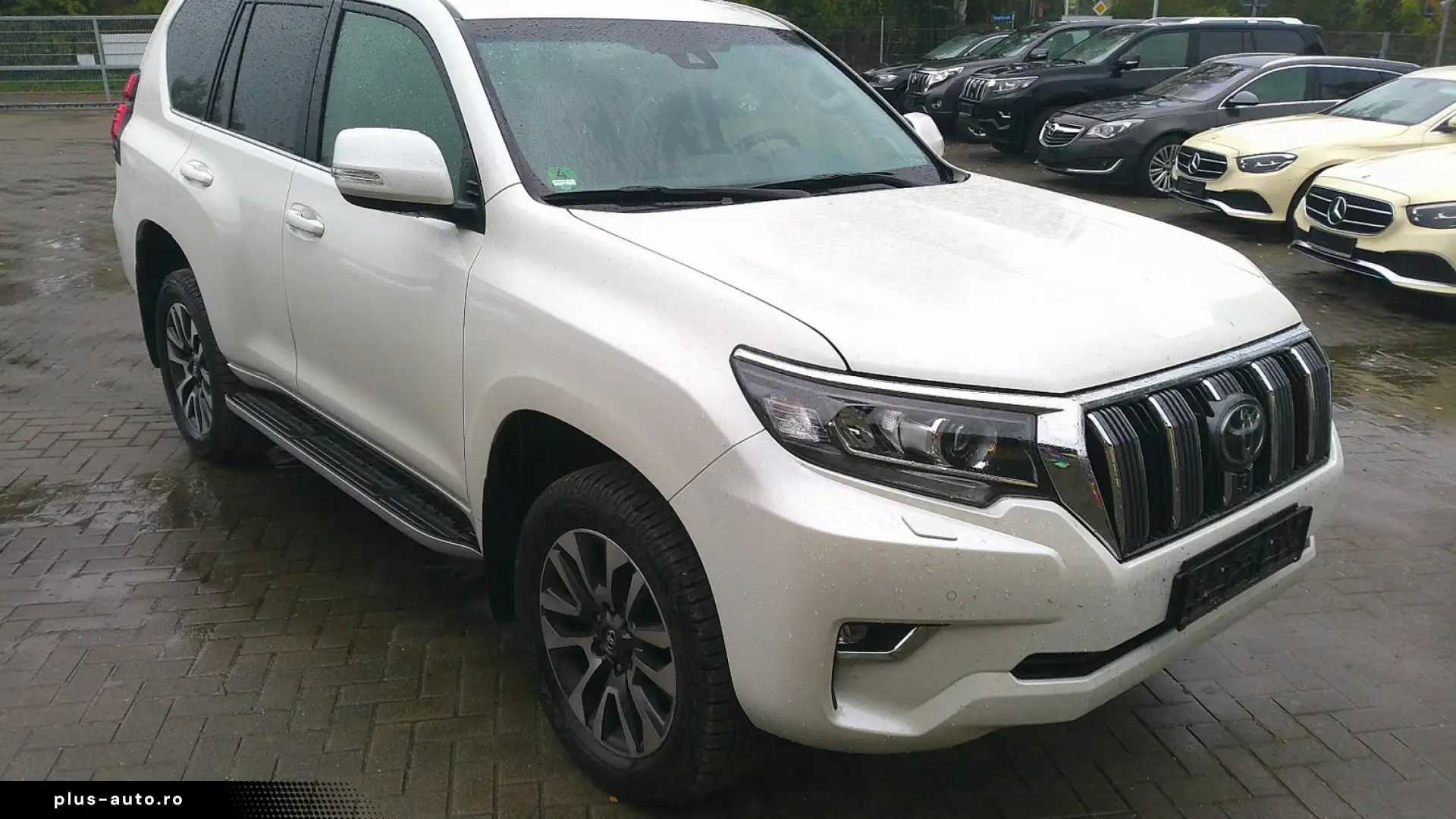 Toyota Land Cruiser 2 8.Voll Voll  7 Sitze