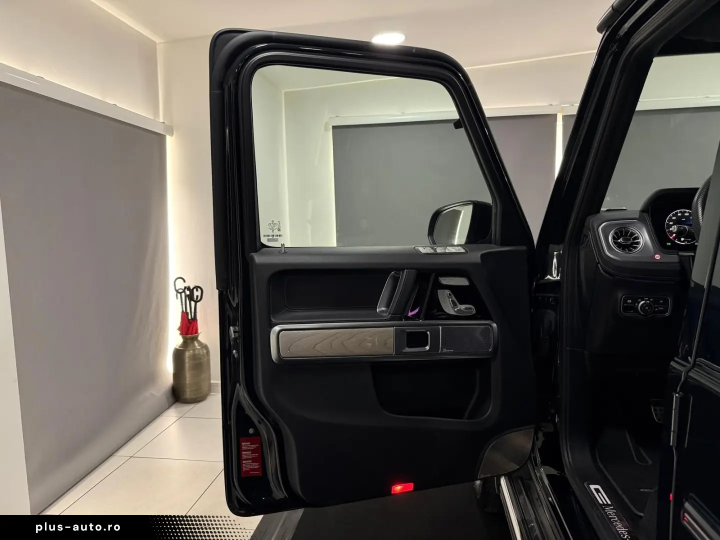 MERCEDES-BENZ G-Class 2025 — imagine 13