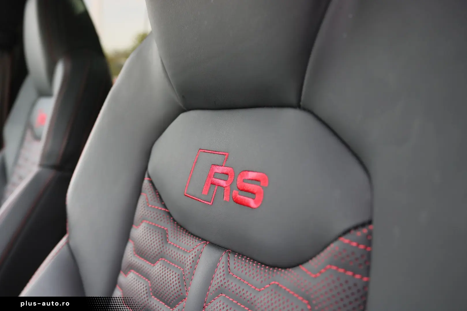AUDI RSQ8 performance  Keramik Pano RS-Design  Rot