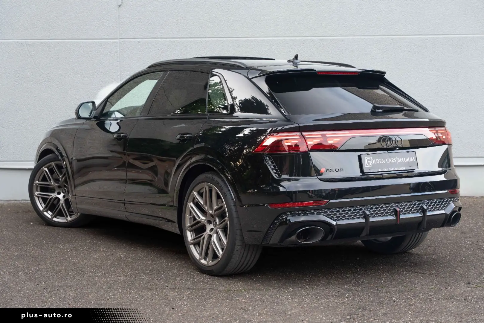 AUDI RSQ8 Performance MATRIX 4-WIELSTURING CERAMIC