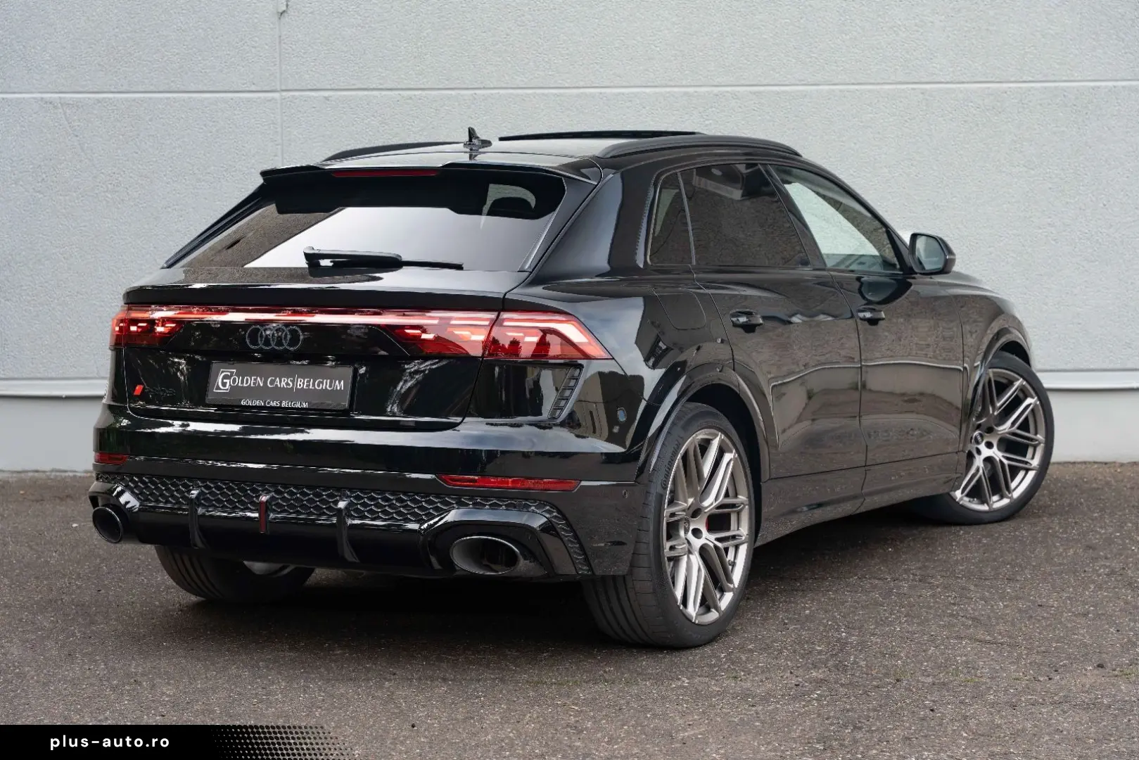 AUDI RSQ8 Performance MATRIX 4-WIELSTURING CERAMIC