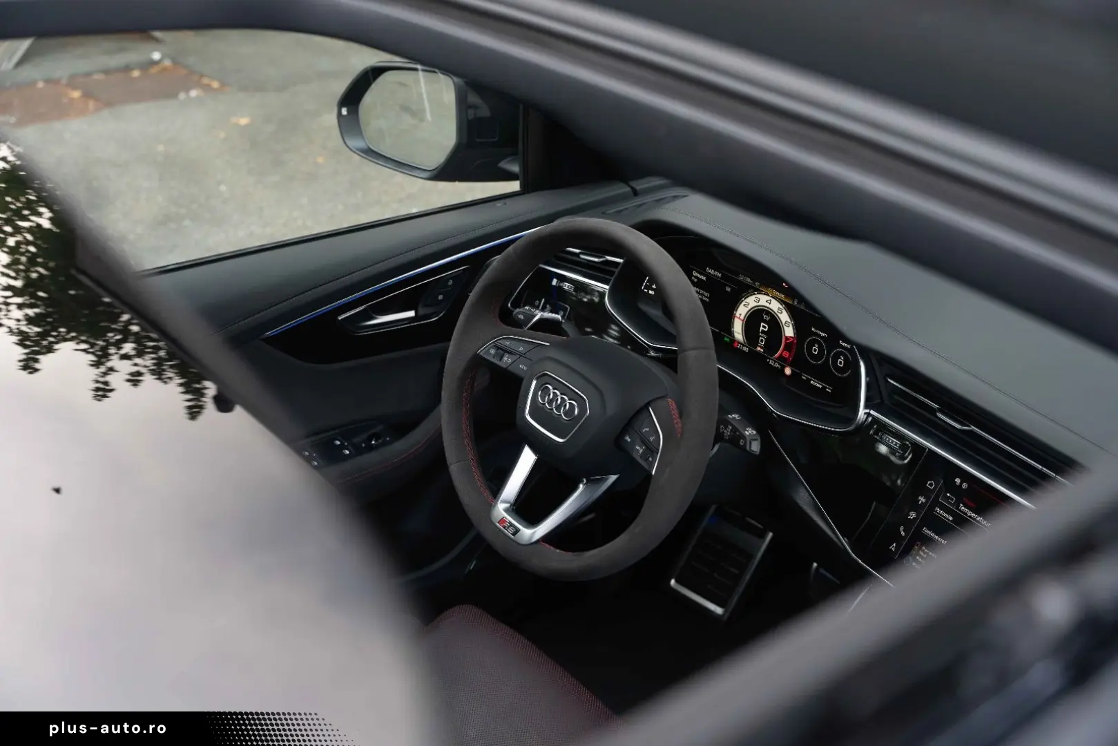 AUDI RSQ8 Performance MATRIX 4-WIELSTURING CERAMIC