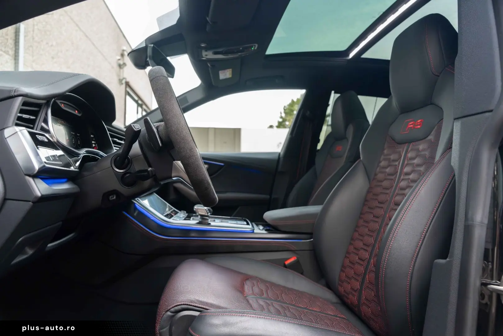 AUDI RSQ8 Performance MATRIX 4-WIELSTURING CERAMIC