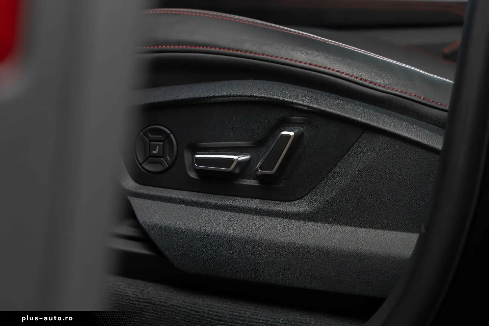 AUDI RSQ8 Performance MATRIX 4-WIELSTURING CERAMIC