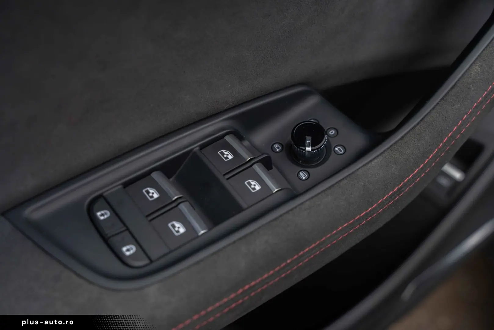 AUDI RSQ8 Performance MATRIX 4-WIELSTURING CERAMIC