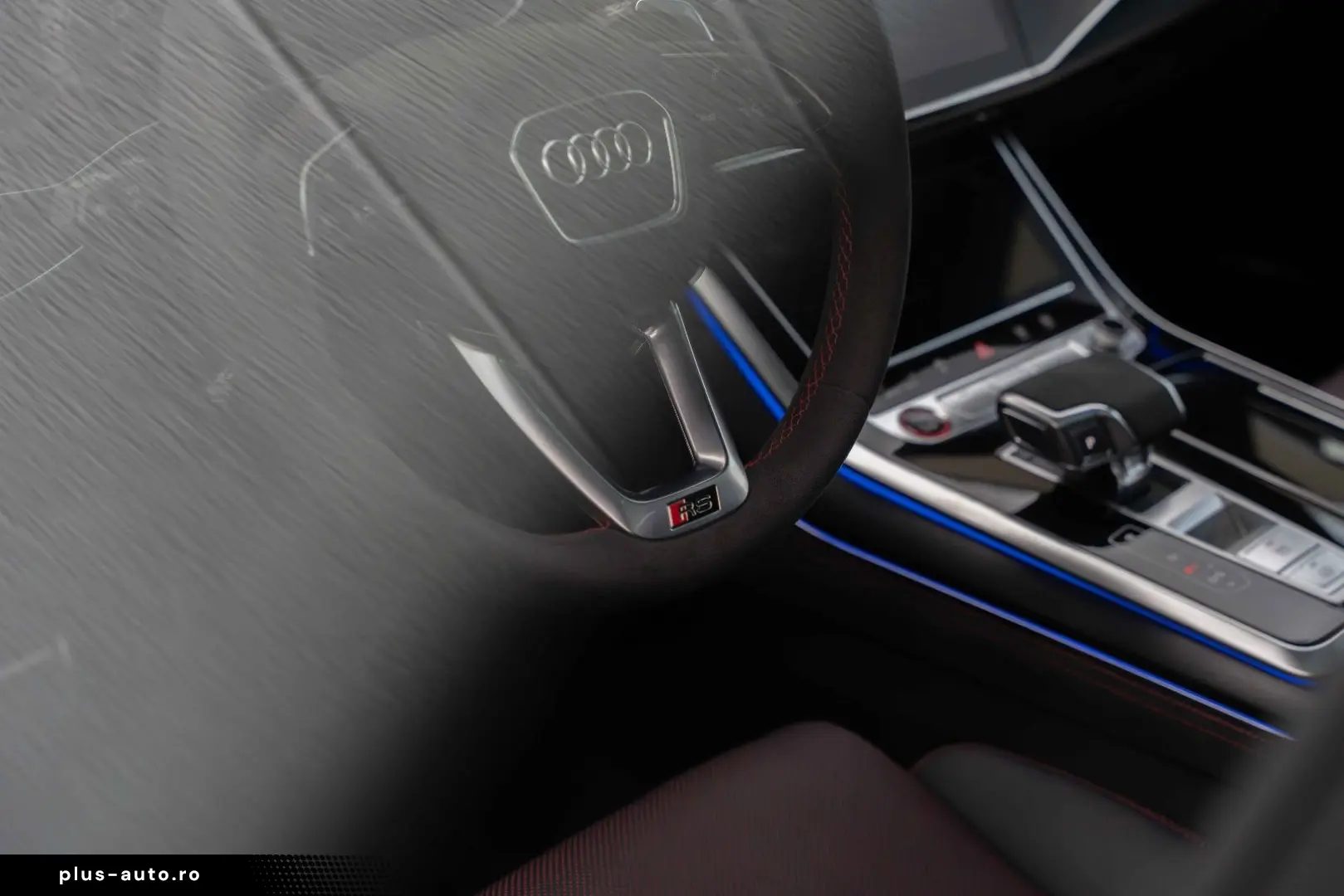 AUDI RSQ8 Performance MATRIX 4-WIELSTURING CERAMIC
