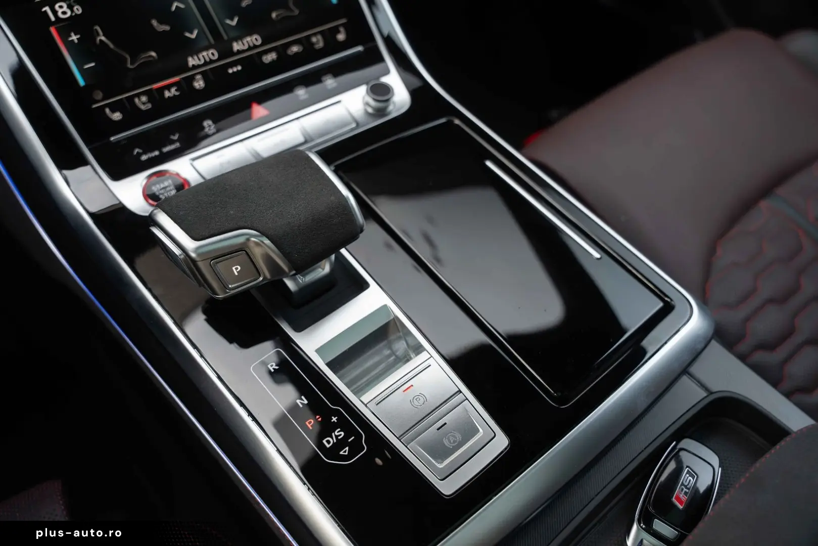 AUDI RSQ8 Performance MATRIX 4-WIELSTURING CERAMIC