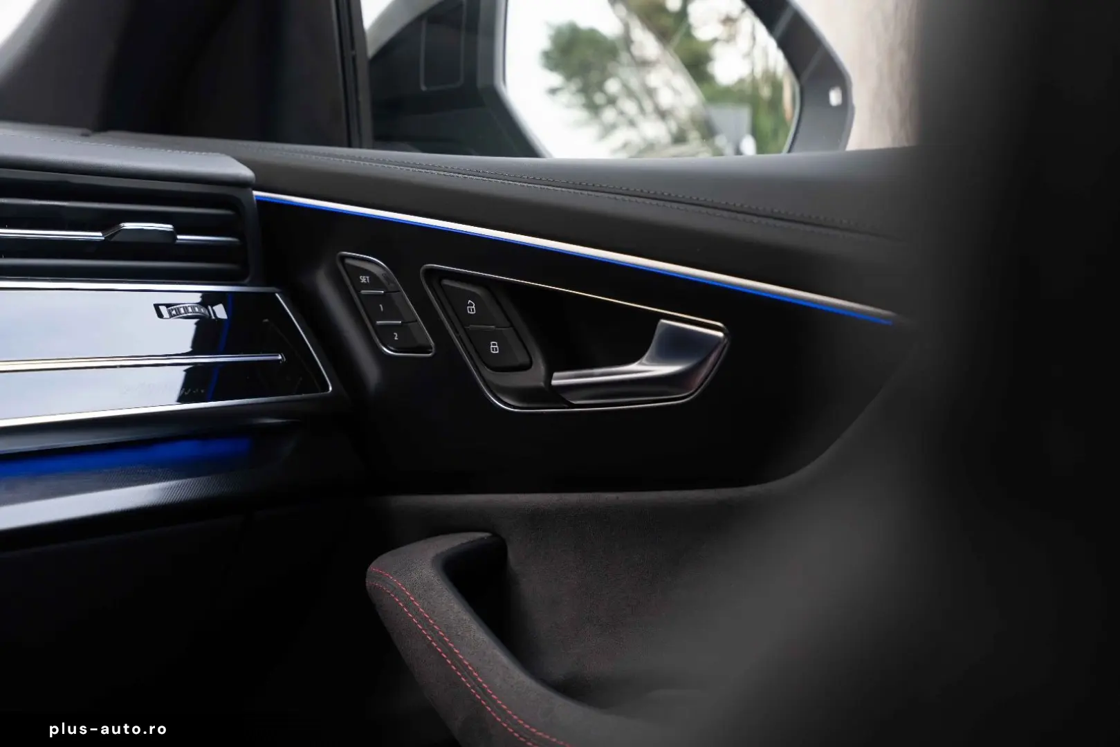 AUDI RSQ8 Performance MATRIX 4-WIELSTURING CERAMIC