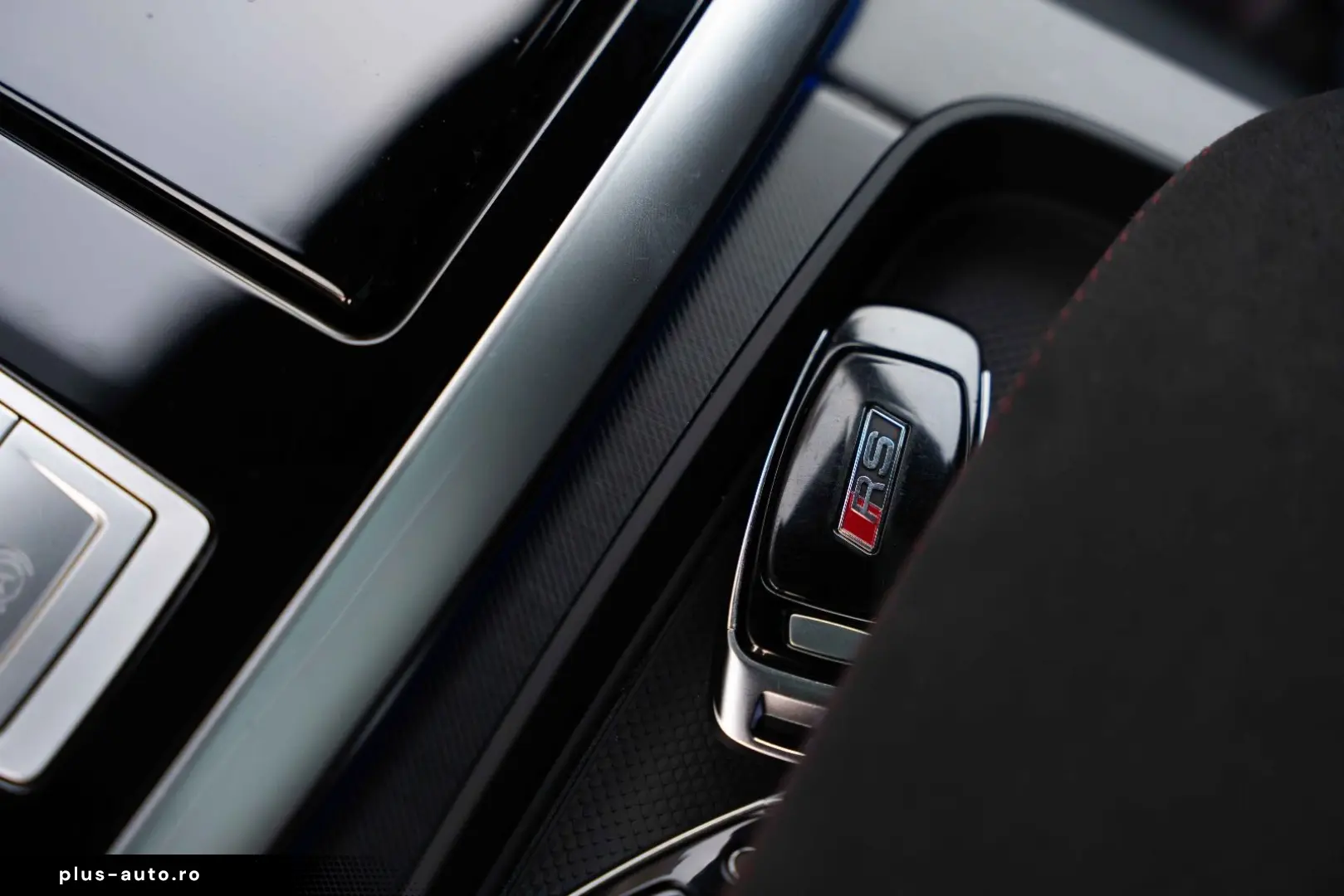 AUDI RSQ8 Performance MATRIX 4-WIELSTURING CERAMIC