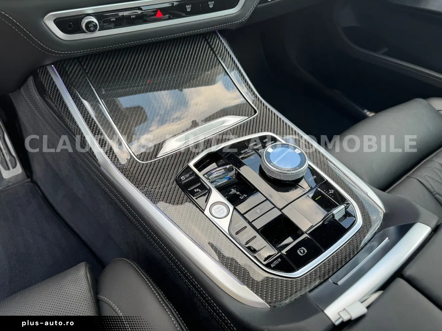 BMW X7 M60i xDrive   23    CARBON   B&W     FULL