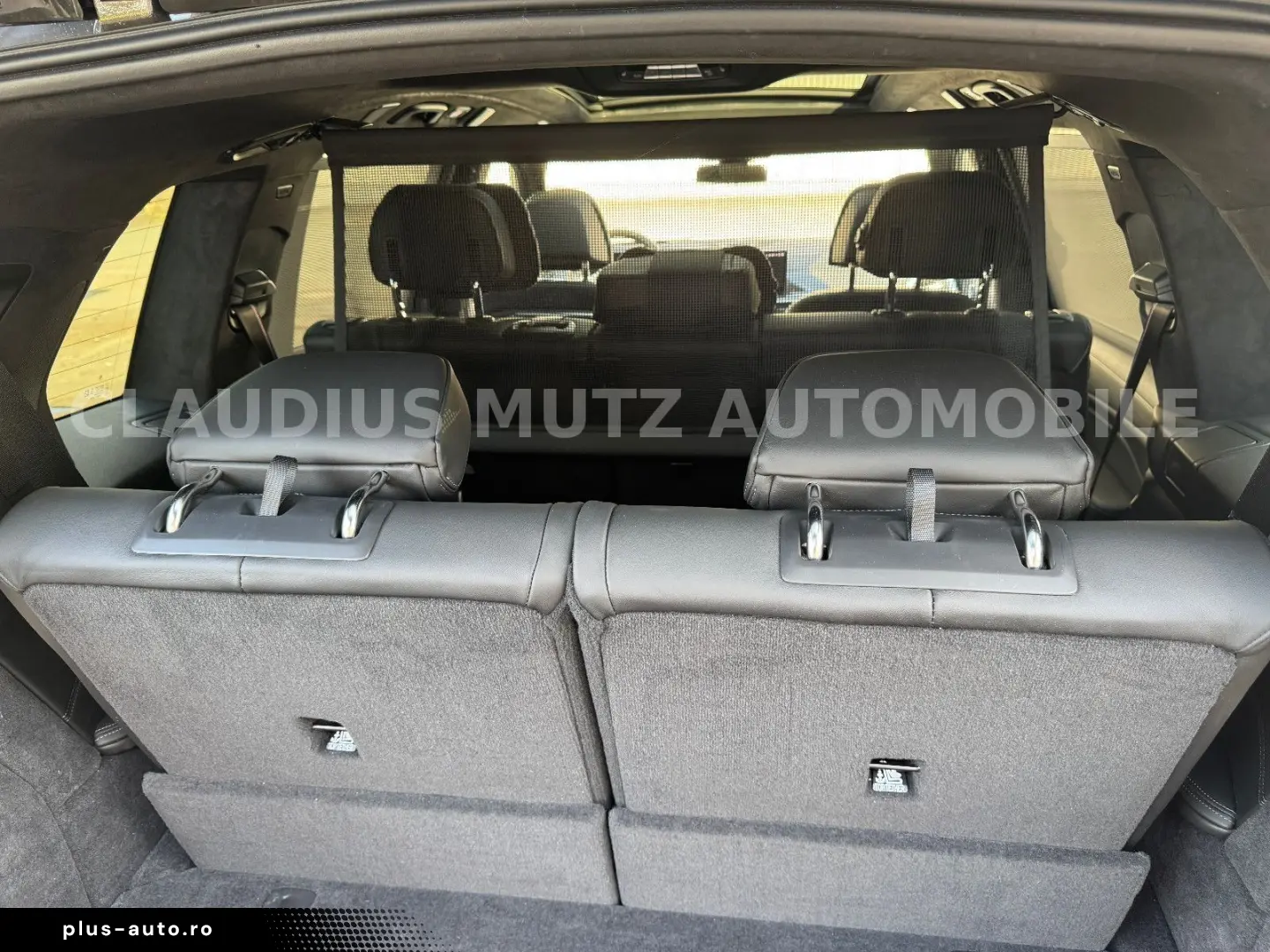 BMW X7 M60i xDrive   23    CARBON   B&W     FULL