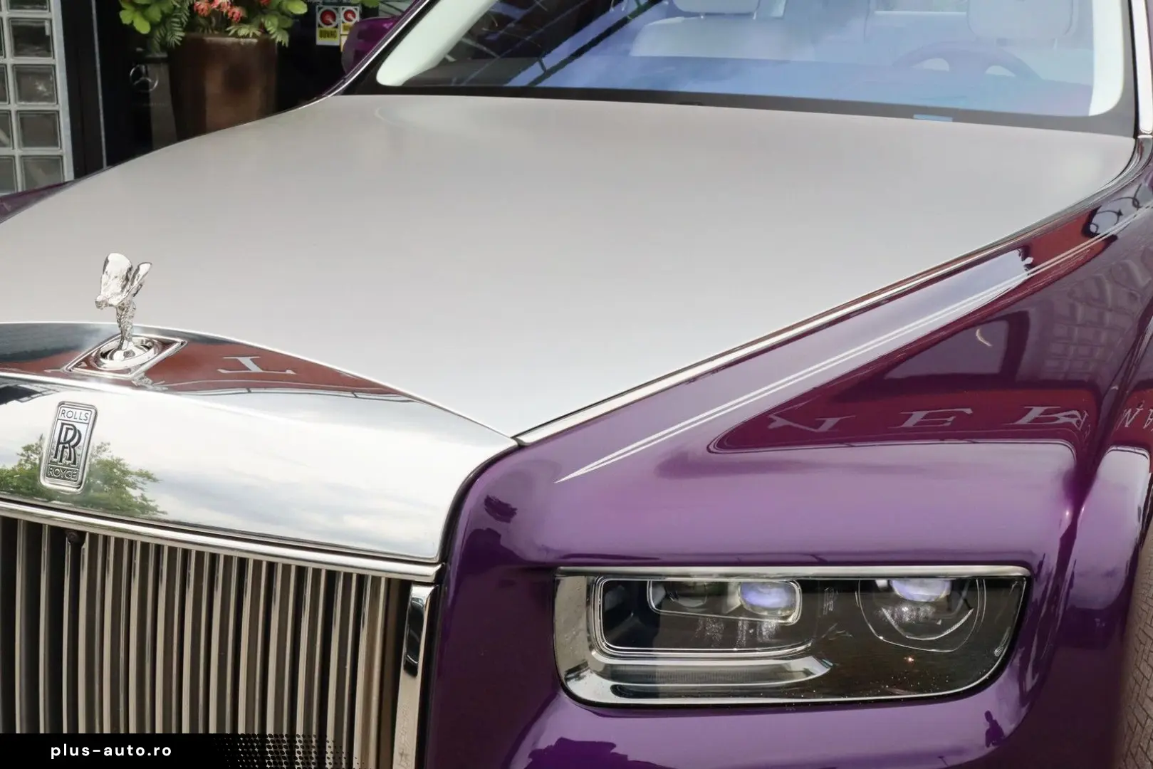 ROLLS ROYCE Phantom Series II  The Extrovert    Starlight  B