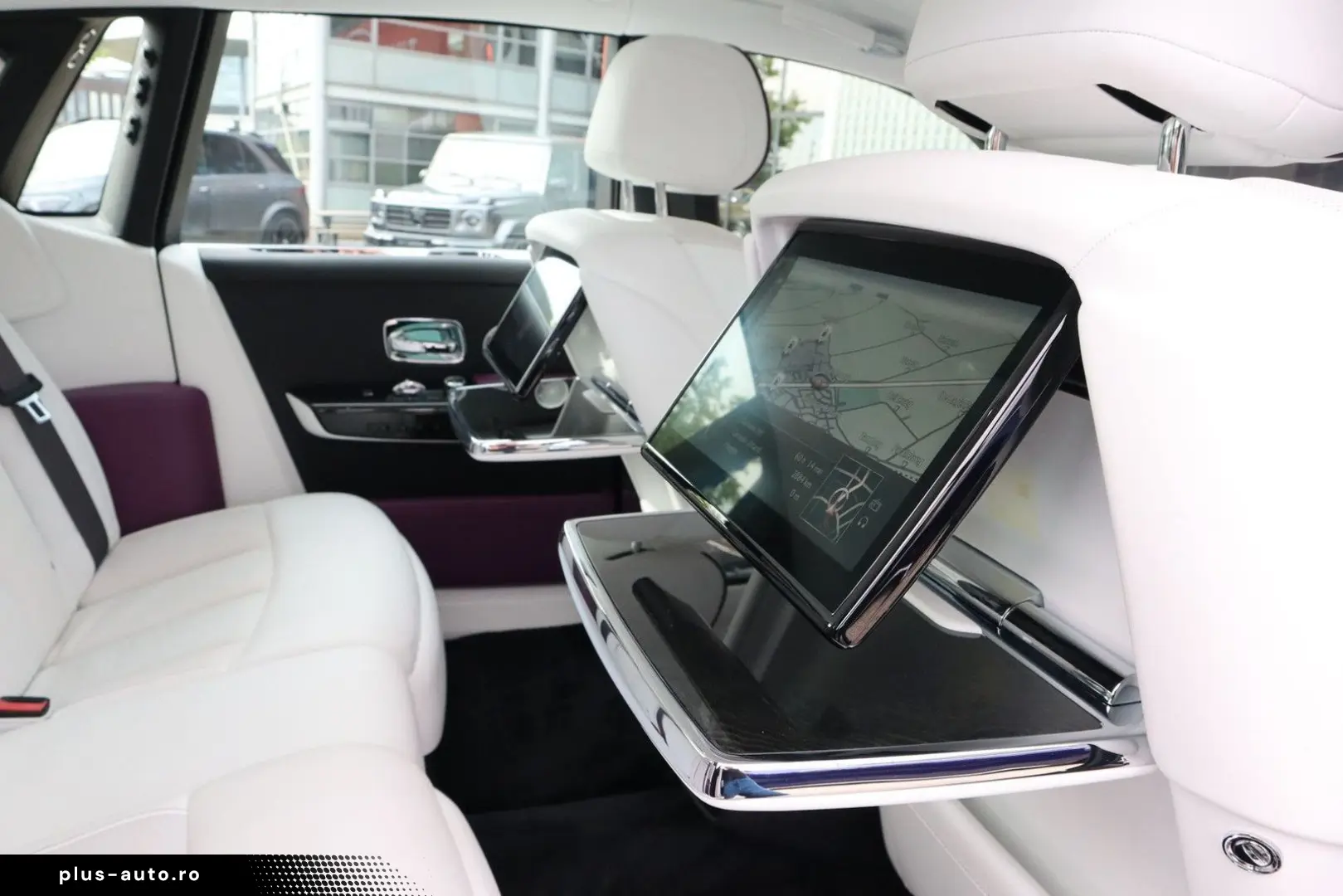ROLLS ROYCE Phantom Series II  The Extrovert    Starlight  B