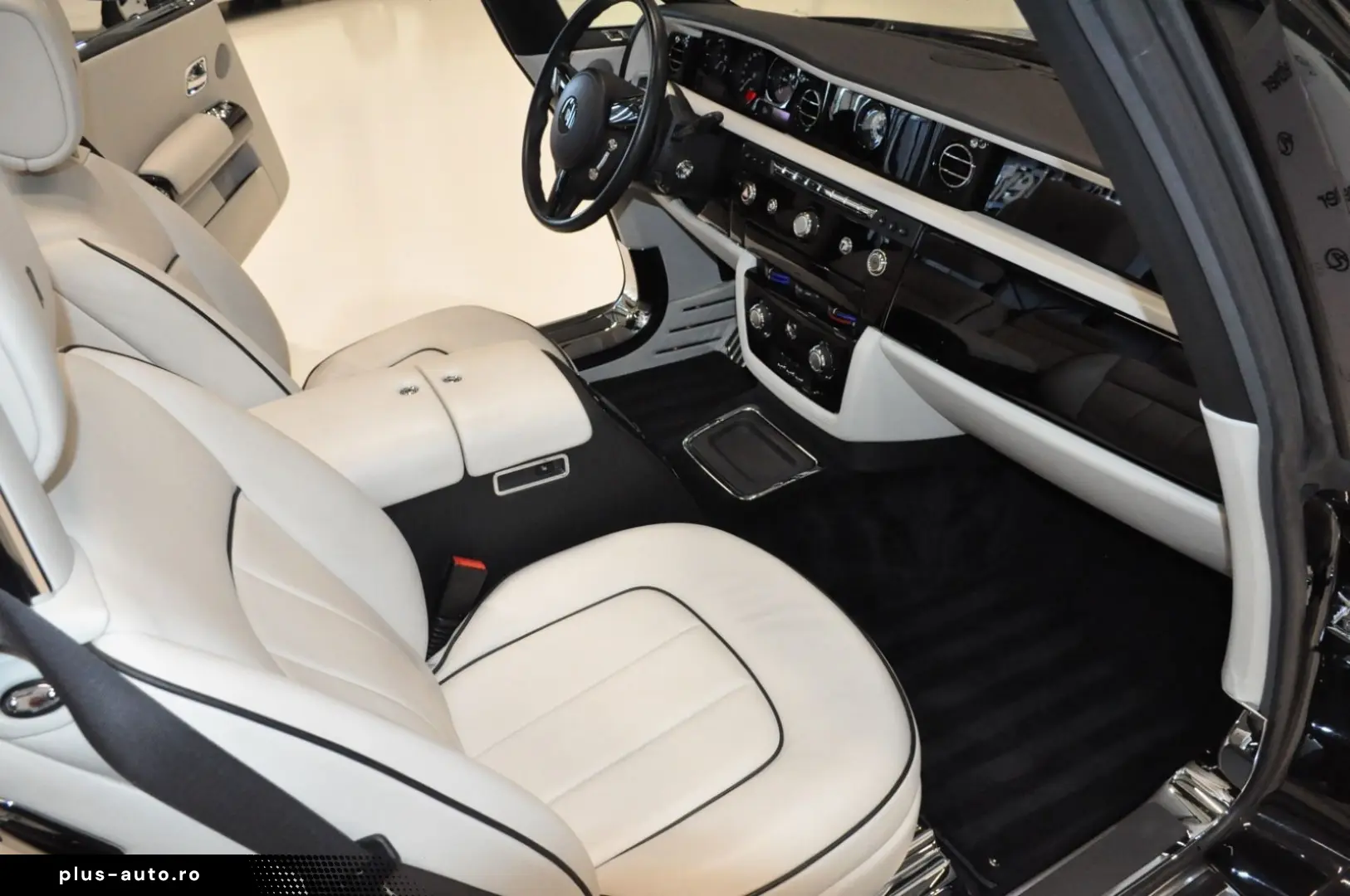 ROLLS ROYCE Phantom Drophead Coupé original 27.568 km
