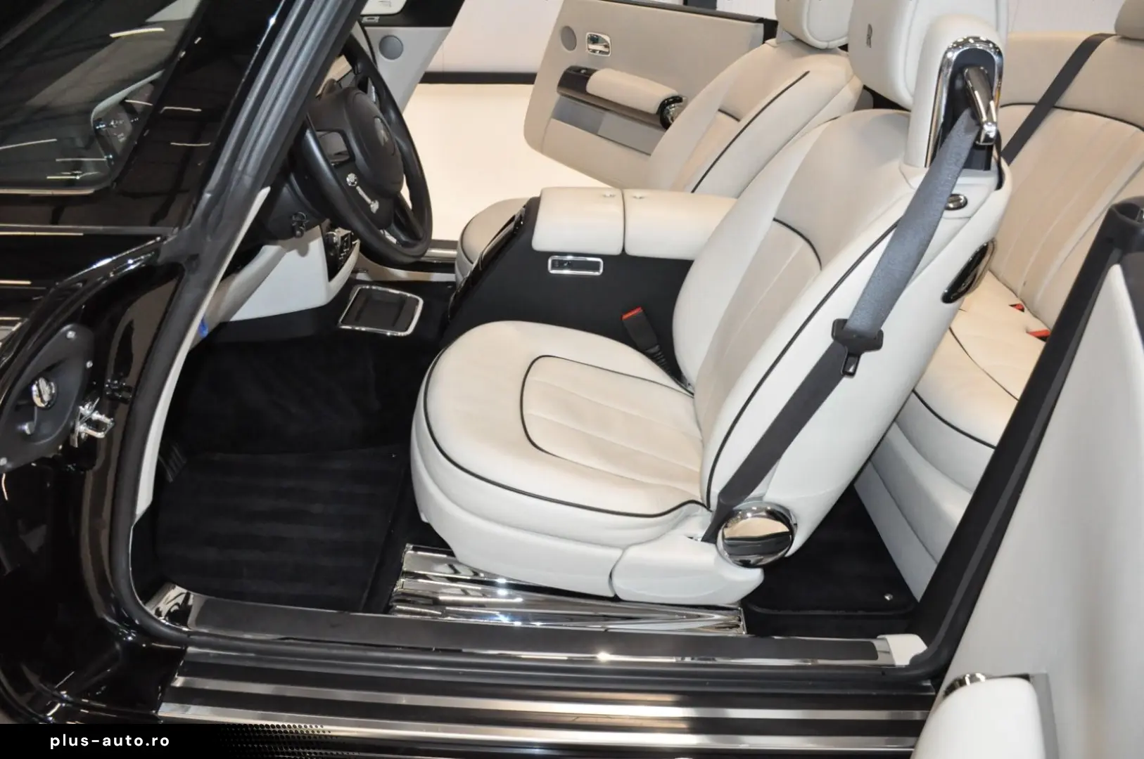 ROLLS ROYCE Phantom Drophead Coupé original 27.568 km