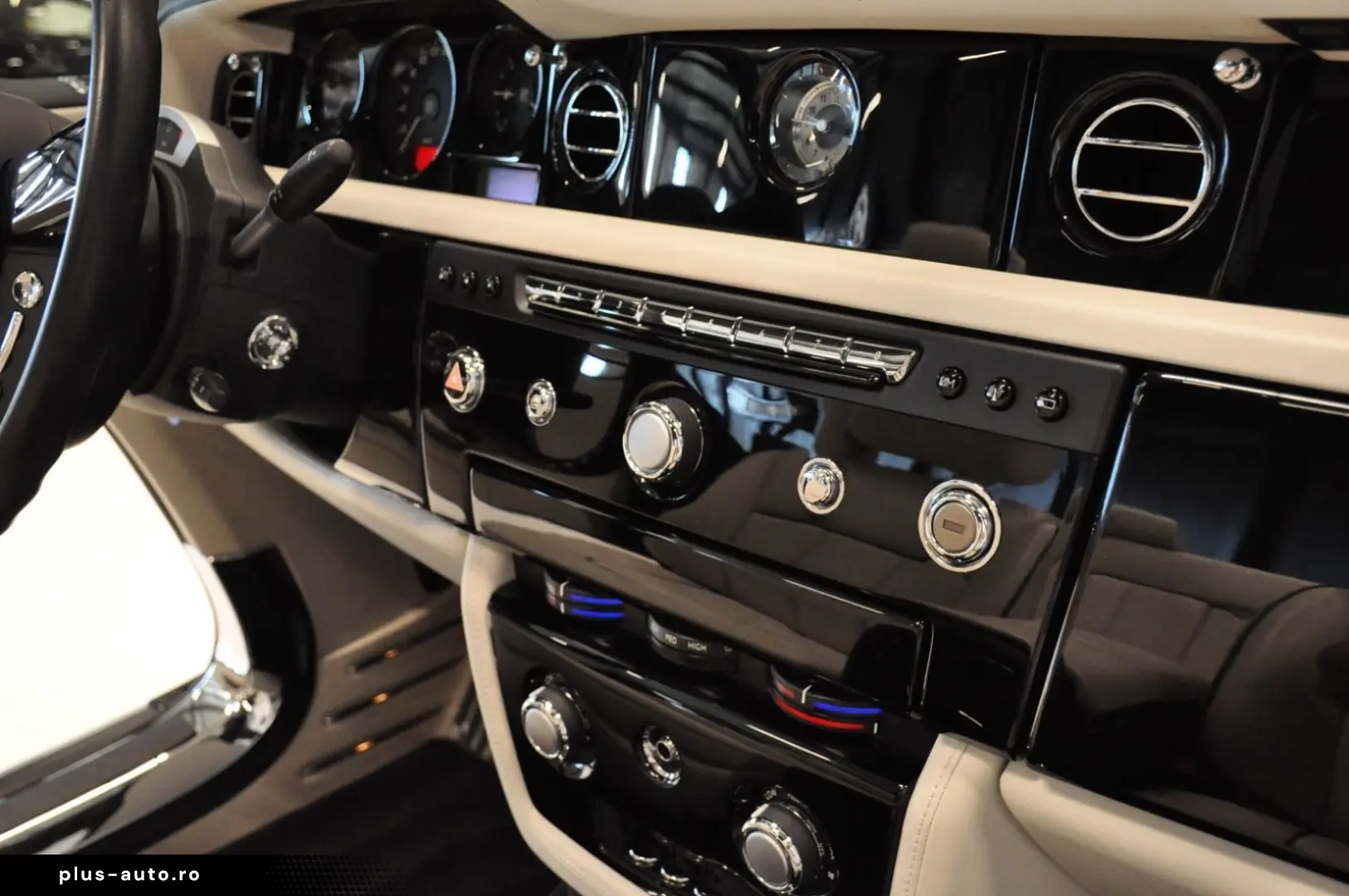 ROLLS ROYCE Phantom Drophead Coupé original 27.568 km