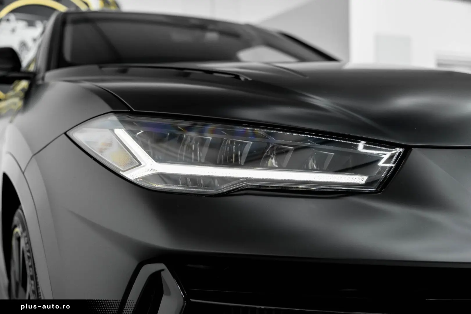 LAMBORGHINI Urus S 4.0 V8 Sport  AKRAPOVIC