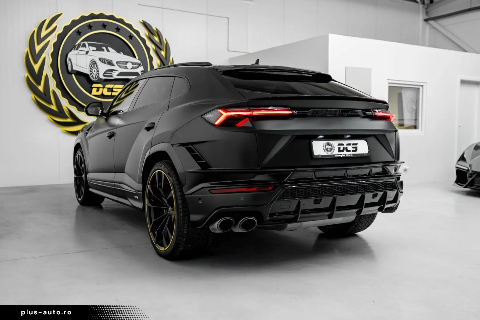 LAMBORGHINI Urus S 4.0 V8 Sport  AKRAPOVIC