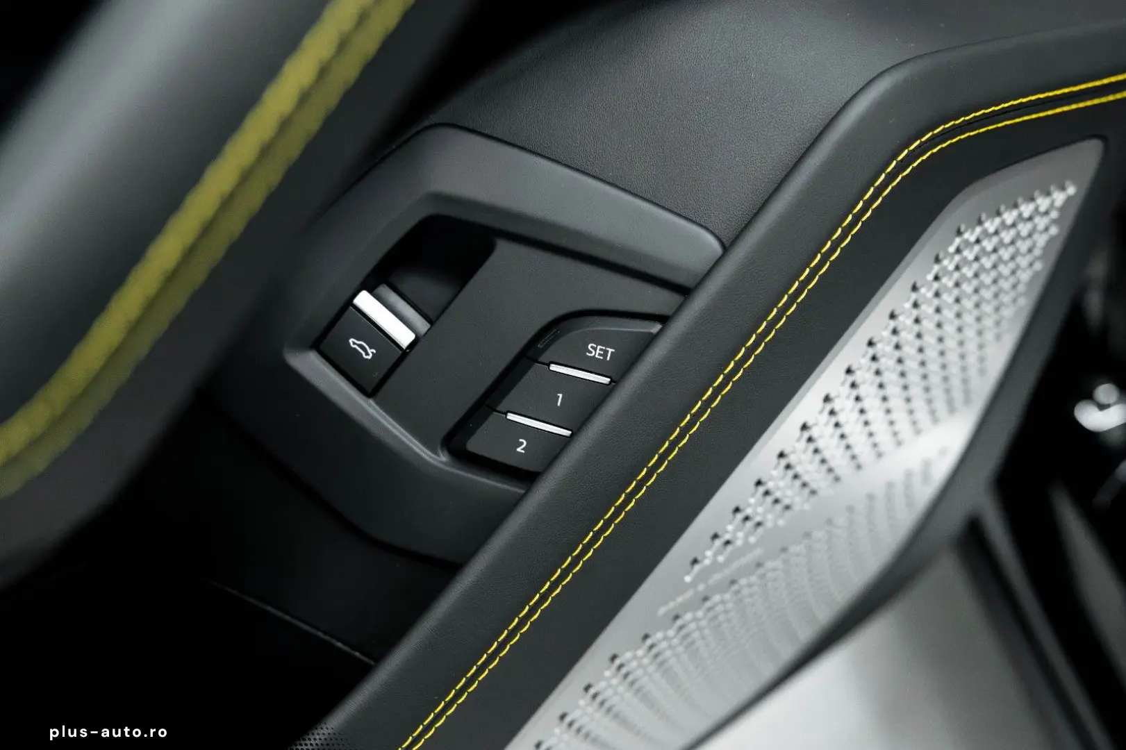 LAMBORGHINI Urus S 4.0 V8 Sport  AKRAPOVIC