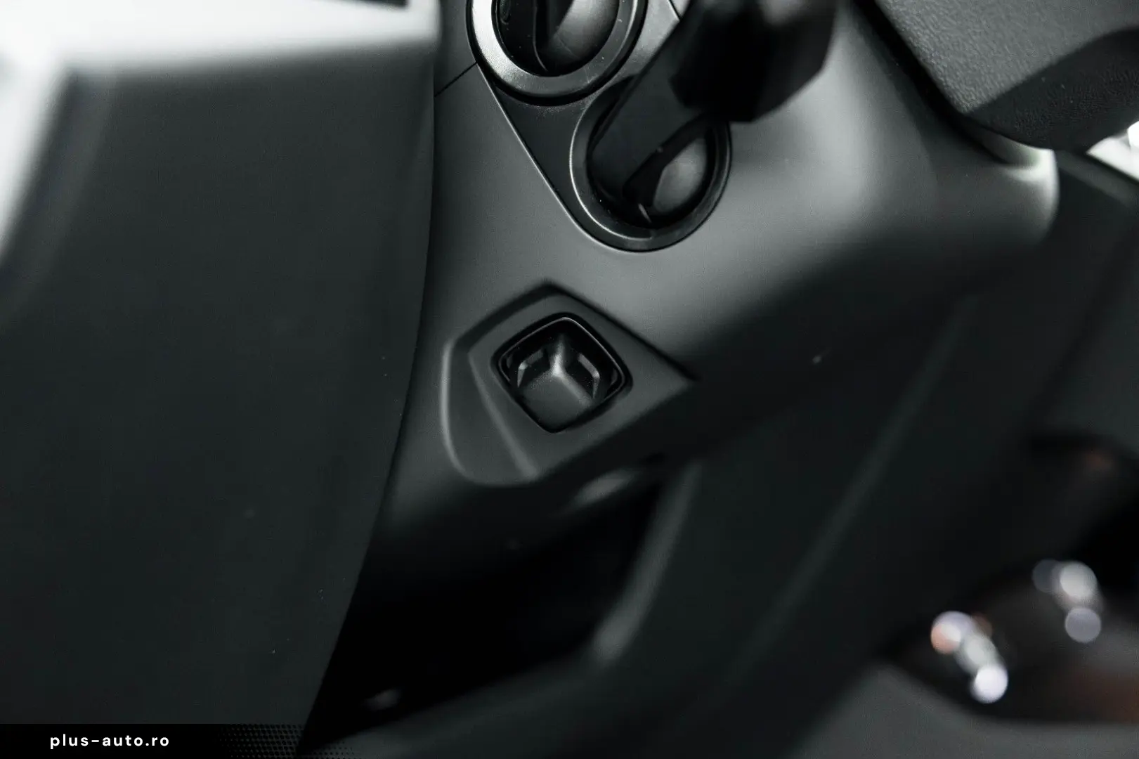 LAMBORGHINI Urus S 4.0 V8 Sport  AKRAPOVIC