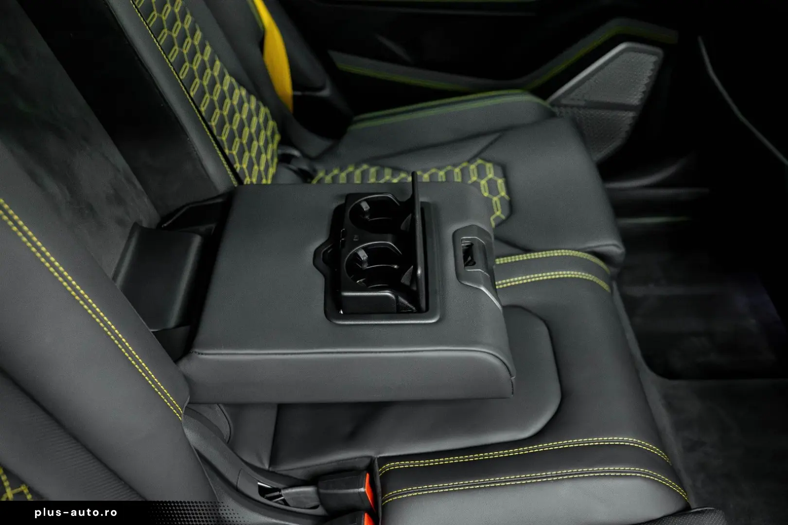 LAMBORGHINI Urus S 4.0 V8 Sport  AKRAPOVIC