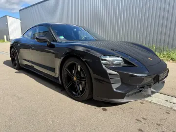 Porsche Taycan Turbo