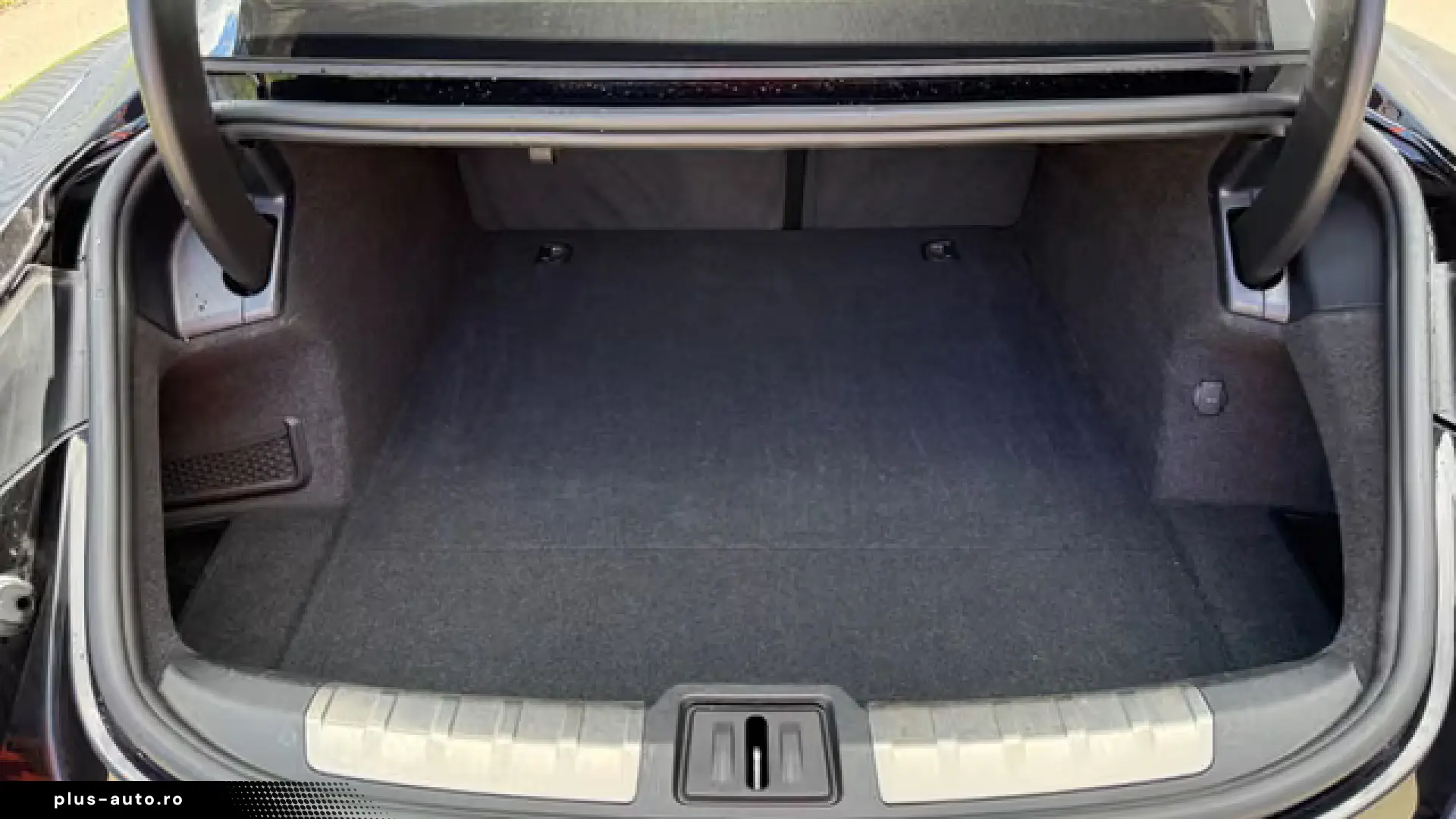 Porsche Taycan Turbo