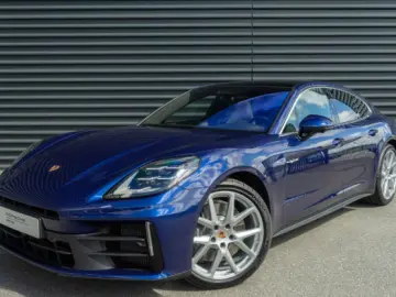 Porsche Panamera 4 E-Hybrid Active-Ride InnoDrive e BOSE