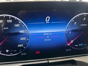 MERCEDES-BENZ C 220 d AVANTGARDE Distr. Kam LED Sound