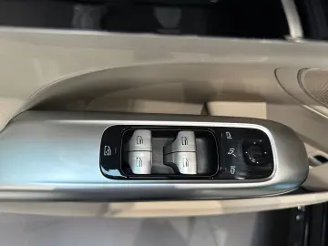 MERCEDES-BENZ C 220 d AVANTGARDE Distr. Kam LED Sound