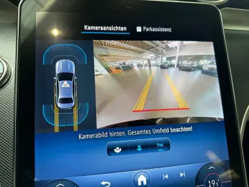 MERCEDES-BENZ C 220 d AVANTGARDE Distr. Kam LED Sound