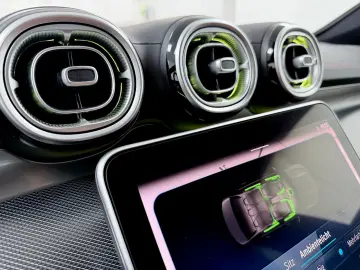 MERCEDES-BENZ C 200 4Matic-AMG-PANO-NAVI-KAM-LED-S-DACH-ACC